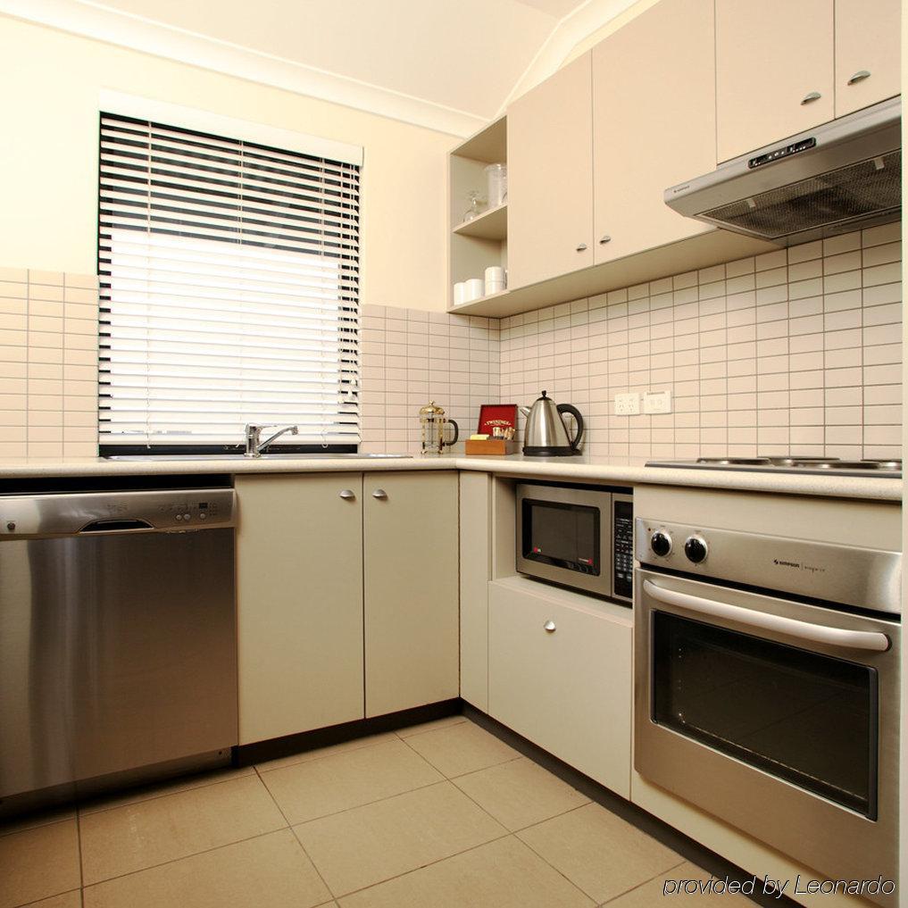 Mantra Geraldton Aparthotel Room photo